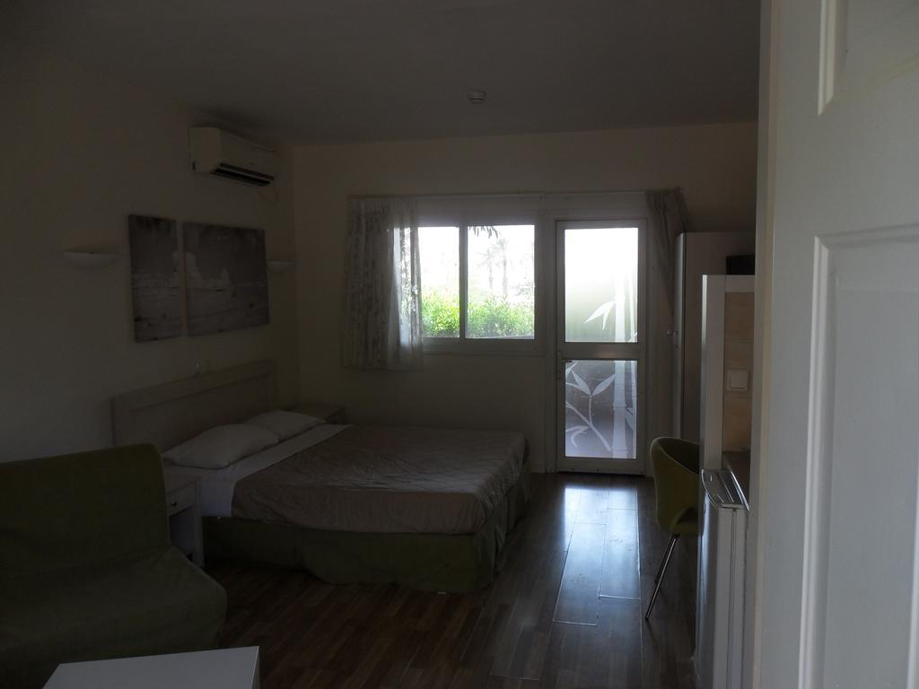 Almog Kibbutz Hotel 외부 사진
